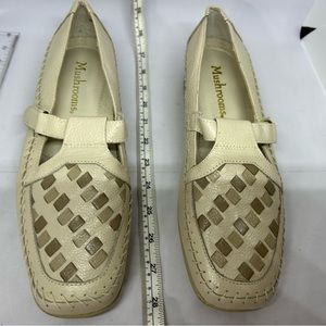 Vintage Mushrooms Mary Jane Women's Shoes‎ 9W